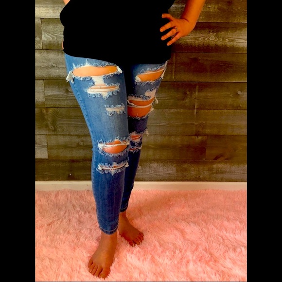 Last 1! Cello Jeans Distressed Skinny! Stretchy! - Picture 11 of 15